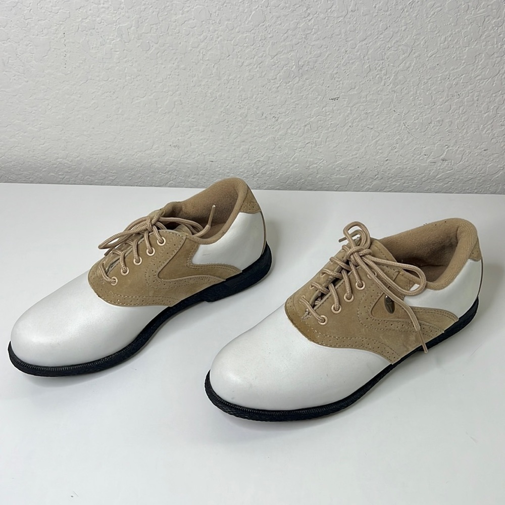 Austin Golf Shoes Two Toned Tan And White Womens Size 7 Spike Key - Picture 3 of 14
